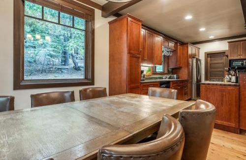 Homewood House | Cedar Crest - Owl Cottage 9
