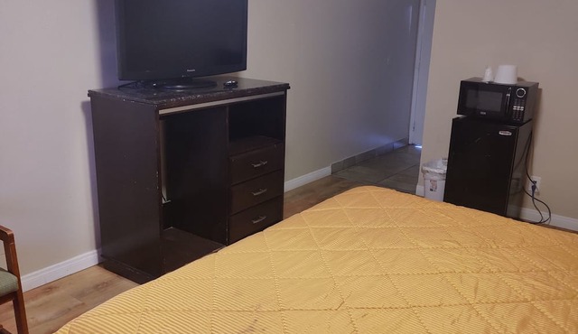 Best Inn & Suites