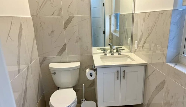 Grace Bay/ New Luxurious home 3+ Bedrooms & Pool