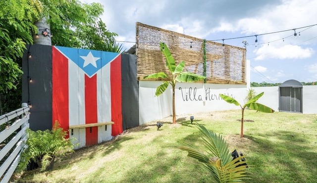 Spacious Villa near Beach w/ King Beds + Soaking Tub