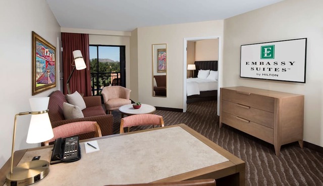 Embassy Suites by Hilton Phoenix Scottsdale