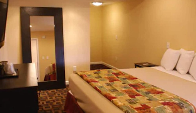 Relax Inn And Suites