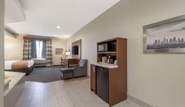 Best Western Plus Gardena Inn & Suites