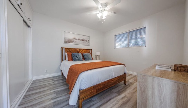 Spacious 2-Bedroom Apt in Beverly Hills Residential Area