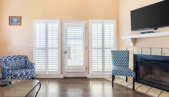 Santa Cruz Retreat Near Beach with Free Parking