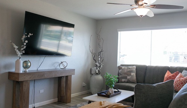Comfortable Scottsdale Getaway