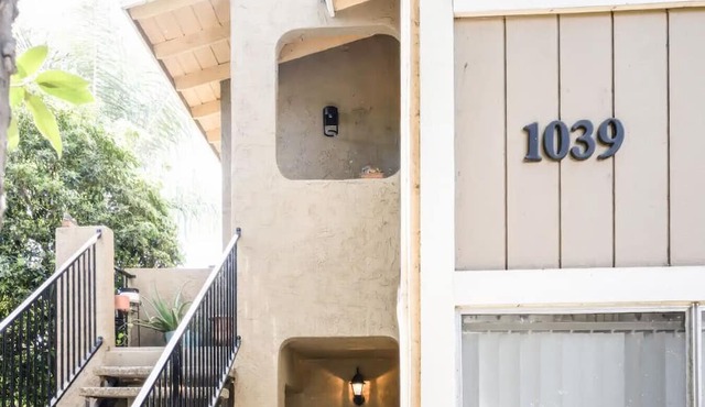 Escondido Urban Stay - Stylish 2BR Apartment