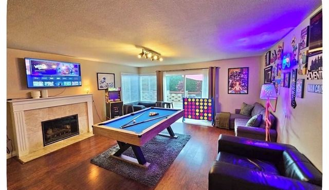 COZY HOME With GAME ROOM, Near DISNEYLAND, HONDA, KNOTT’S, OC, LA, CSUF, ANGEL’S