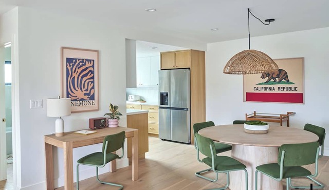 New! Luxury 1 Bedroom + 1 Bathroom Executive Units. 1 Block walk to the Ocean!