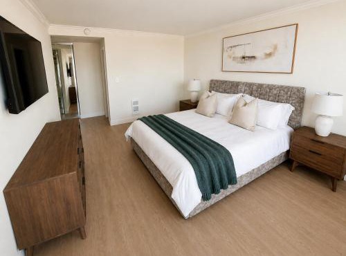 Ocean View Retreat - Steps to Santa Monica Beach