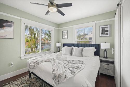 Fire pit, Game Room & BBQ - Family-Friendly Home