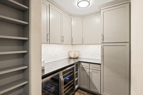 Floresta - Private Backyard - Mins to Old Town