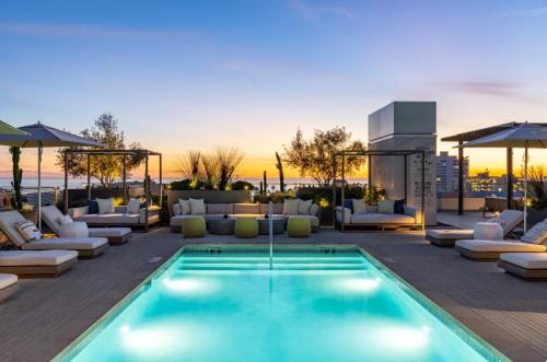 The Diamond Dune Three floors Two Balconies BBQ