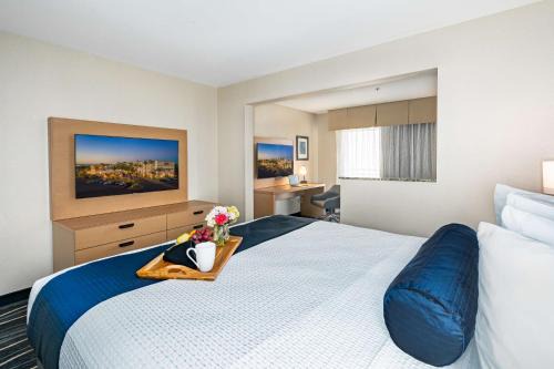 Best Western Plus Marina Gateway Hotel