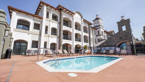 La Quinta Inn & Suites by Wyndham Santa Cruz