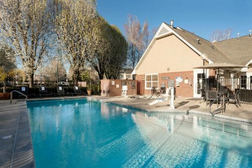 Hampton Inn Suites Lathrop 